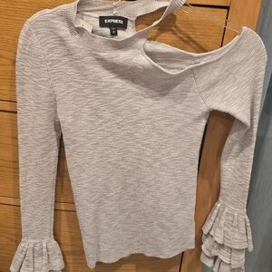 NWOT Express Heathered Oat Ruffle Sleeve Women's Sweater, M